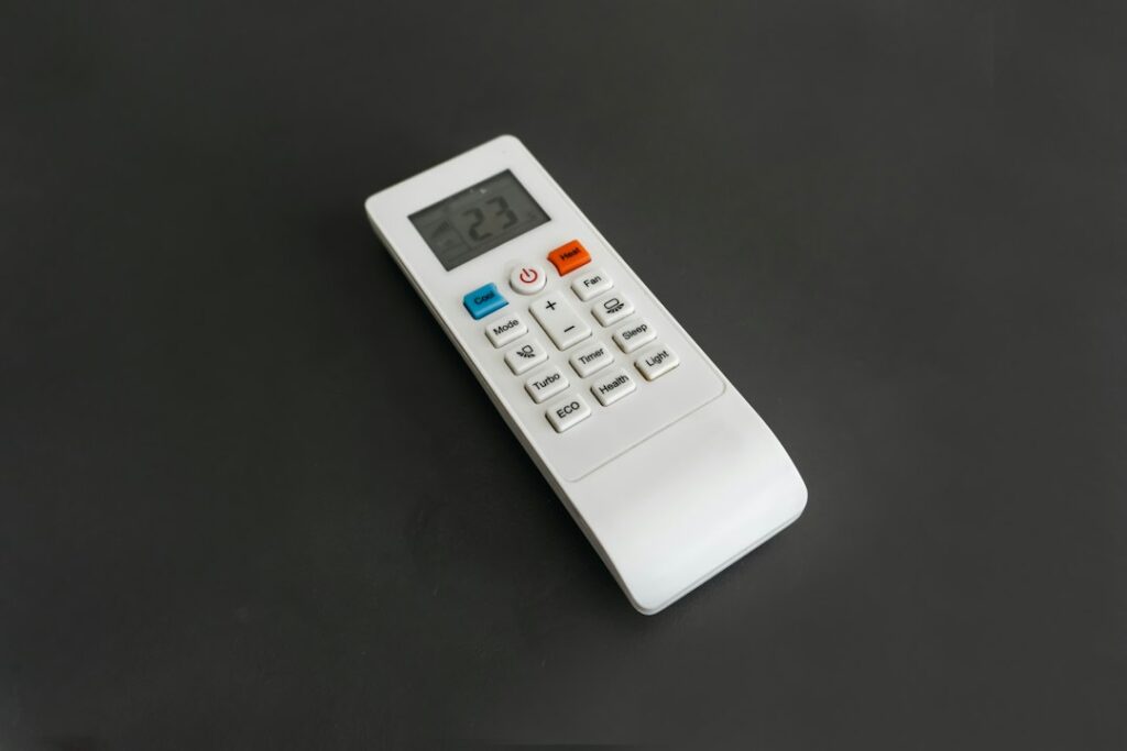 Telecomando del condizionatore da controllare quando lo split non si accende